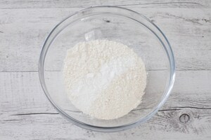 Preparazione Frittelline di banana al limone - Fase 1