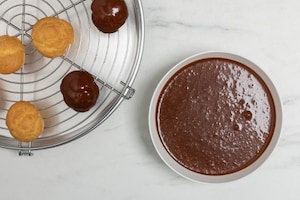 Preparazione Profiteroles al cioccolato - Fase 4