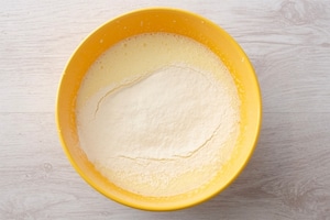 Preparazione Torta al cioccolato con marmellata d’albicocche - Fase 2