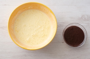 Preparazione Torta al cioccolato con marmellata d’albicocche - Fase 2