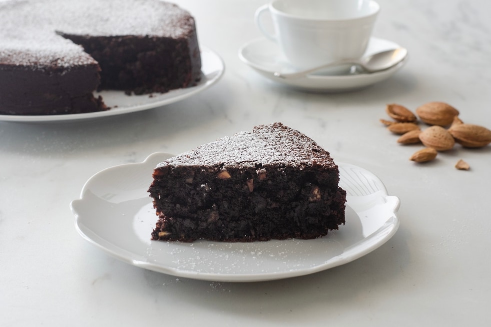 Torta alle mandorle e cioccolato ricetta