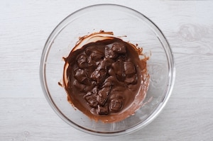 Preparazione Torta alle mandorle e cioccolato - Fase 1