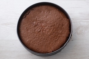 Preparazione Torta alle mandorle e cioccolato - Fase 4