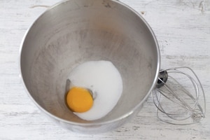 Preparazione Crostata di ricotta e uvetta - Fase 1