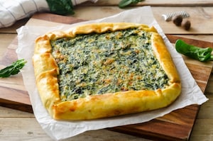 Preparazione Torta salata con ricotta, spinaci e fontina - Fase 4