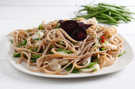Preparazione Linguine di farro alle capesante, fagiolini e rapa rossa - Fase 5 Preparazione Linguine di farro alle capesante, fagiolini e rapa rossa - Fase 5