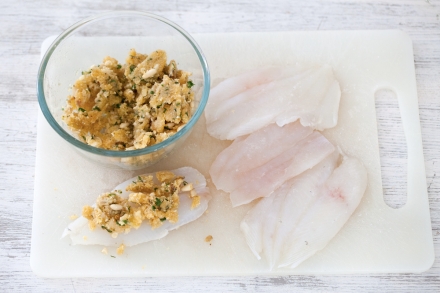 Preparazione Involtini di San Pietro al forno - Fase 1 Preparazione Involtini di San Pietro al forno - Fase 1