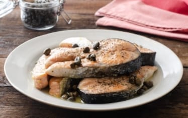 Salmone con burro ai capperi