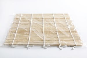 Preparazione Uramaki con gamberi e avocado - Fase 2