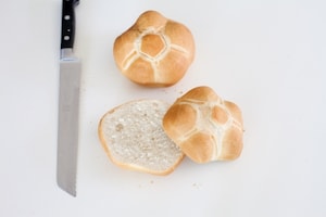 Preparazione Panino mortadella, caprino e pesto di pistacchi - Fase 2