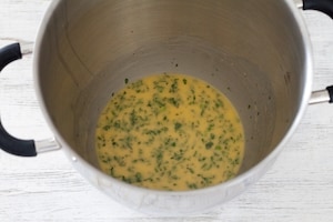 Preparazione Torta di groviera e prosciutto cotto - Fase 2