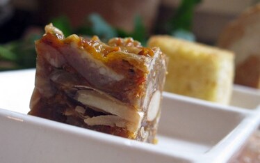 Cubo di fagioli e cotiche