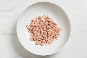 Preparazione Pasta con tonno in bianco - Fase 1