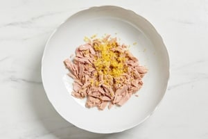 Preparazione Pasta con tonno in bianco - Fase 1