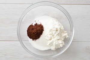 Preparazione Ciambella di ricotta al cacao - Fase 1