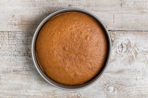 Preparazione Torta di farina gialla allo yogurt - Fase 3