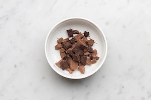 Preparazione Crema di nocciole e cioccolato - Fase 1