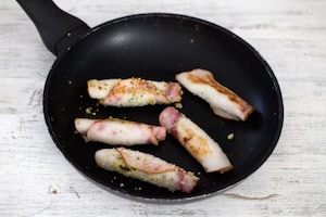 Preparazione Involtini di spada con salmoriglio e insalata - Fase 3