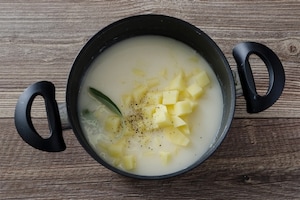 Preparazione Minestra di patate - Fase 2