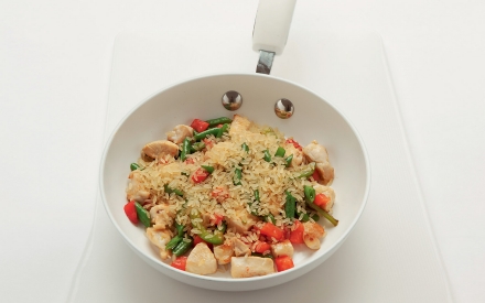 Preparazione Paella con verdure, pollo e coniglio - Fase 3 Preparazione Paella con verdure, pollo e coniglio - Fase 3