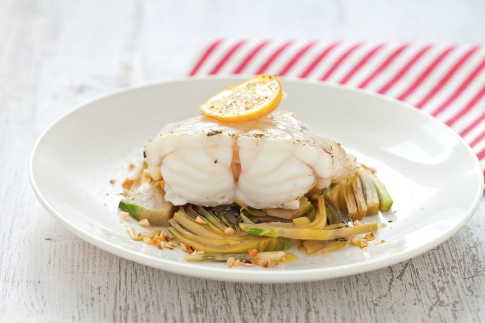 Pescatrice al limone con carciofi ricetta