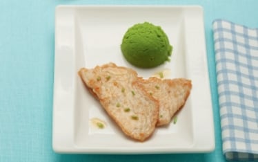 Piccatine di vitello al limone con purè di piselli