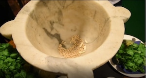 Preparazione Pesto alla genovese - Fase 1