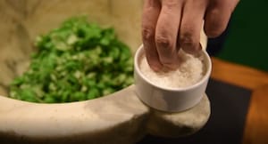 Preparazione Pesto alla genovese - Fase 2