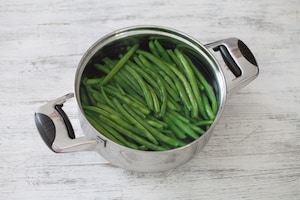Preparazione Antipasto di uova sode ripiene - Fase 1