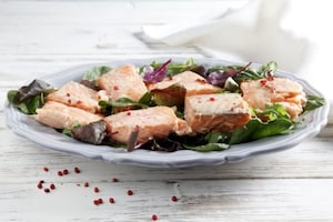 Preparazione Insalata di salmone fresco - Fase 2