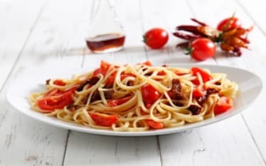 Linguine alla colatura di alici e pomodori
