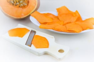 Preparazione Chips di zucca al rosmarino - Fase 1