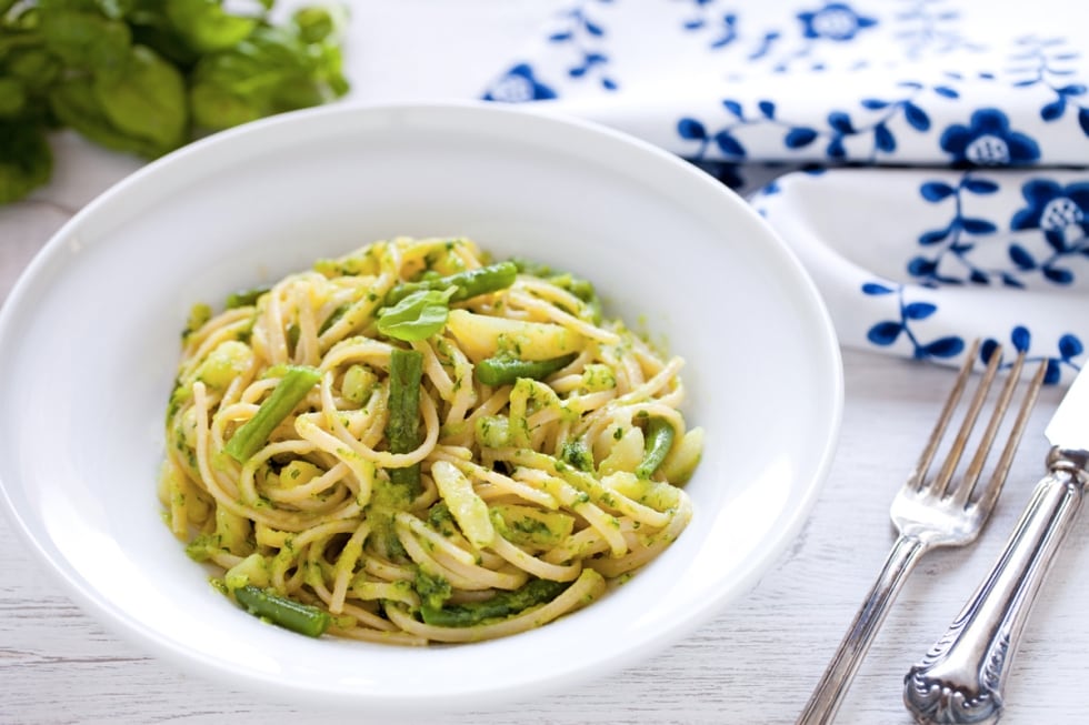 Linguine al pesto genovese ricetta