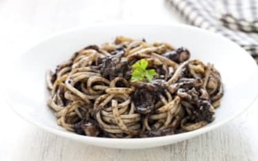 Pasta al nero di seppia
