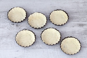 Preparazione Sfogliatine salate alla scarola e fontina - Fase 2