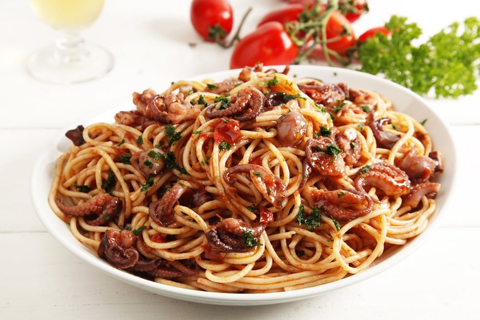 Spaghetti al sugo di moscardini ricetta