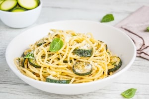 Preparazione Spaghetti alle zucchine - Fase 2