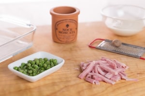 Preparazione Spaghettini gratinati al prosciutto - Fase 1