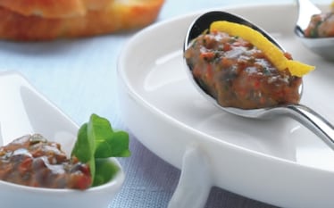 Tartare di alici e pomodorini confit