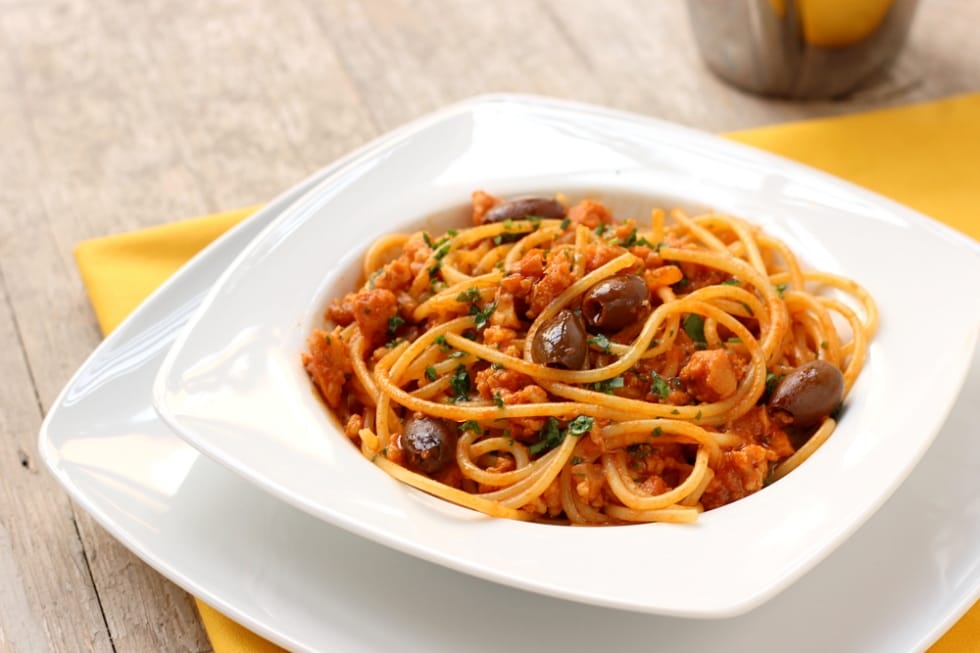 Vermicelli al ragù di nasello ricetta