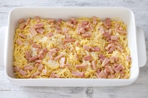 Preparazione Gratin di tagliolini panna e prosciutto - Fase 3