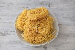 Preparazione Gratin di tagliolini panna e prosciutto - Fase 2