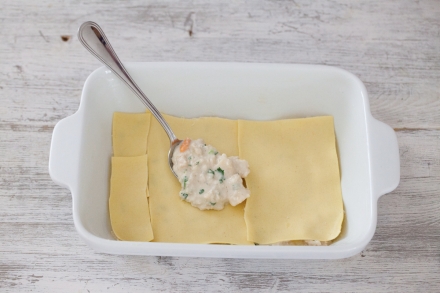 Preparazione Lasagne al sapore di mare - Fase 5 Preparazione Lasagne al sapore di mare - Fase 5