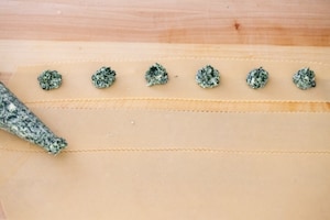 Preparazione Ravioli di ricotta e spinaci - Fase 3