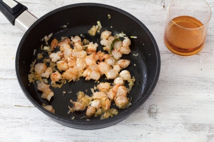 Preparazione Risotto ai carciofi e salsa di gamberi - Fase 2 Preparazione Risotto ai carciofi e salsa di gamberi - Fase 2