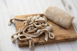Preparazione Tagliatelle di castagne, pancetta e pecorino - Fase 2