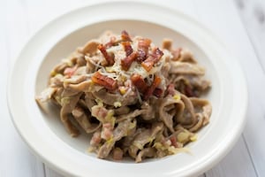 Preparazione Tagliatelle di castagne, pancetta e pecorino - Fase 4