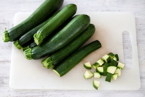 Preparazione Timballo di zucchine al basilico - Fase 1