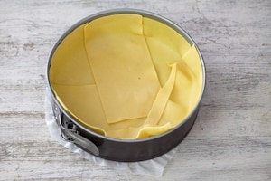 Preparazione Timballo di zucchine al basilico - Fase 4