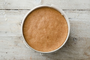 Preparazione Torta di nocciole senza lievito - Fase 4